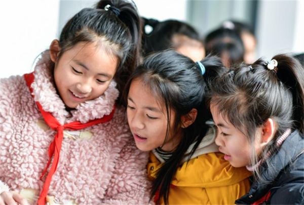 五年后，那个搬出大山的女孩还好吗？——吉