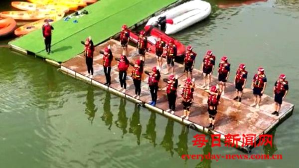 4a8acc3c110badfcf2e07726ee86035.jpg 4a8acc3c110badfcf2e07726ee86035.jpg