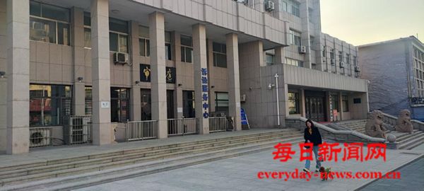 烟台栖霞法院：强制脱鞋安检疏远了民众