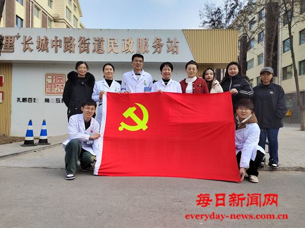 党建联盟践“医”心 义诊服务传温情