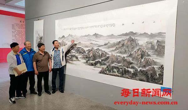 百米长卷颂朝阳 赞红山诗词辽宁朝阳市书画展盛大展出