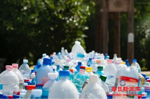 洪水泡过的饮料“未开封”也别喝 可能存在