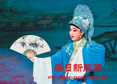 嵊州：百年越剧大家唱
