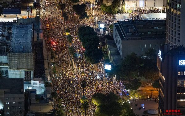 35万以色列民众游行示威 敦促政府尽快结