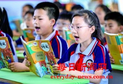 以人文之光照亮数智时代的语文之路