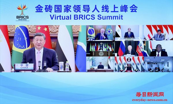 习近平出席金砖国家领导人线上峰会并发表重