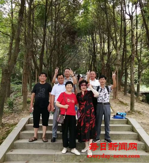 青5555555555.jpg 青5555555555.jpg