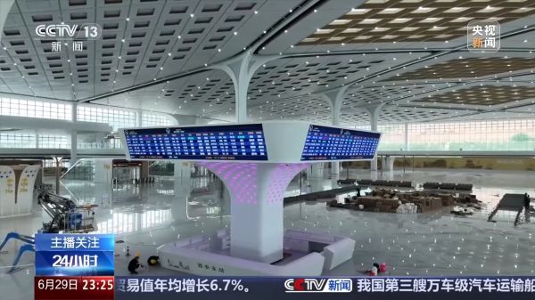 西十高铁正式运营 穿行秦岭的西北华中高铁